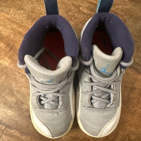 Jordan 12 Retro Shoes University Blue Wolf Gray - Picture 6 of 10